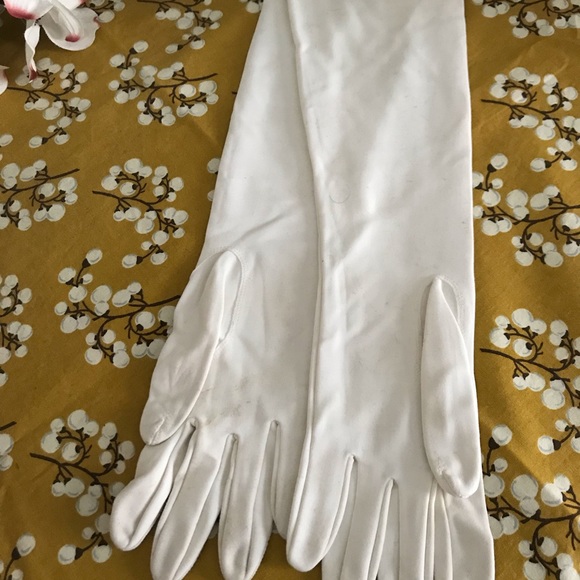 Vintage white long dinner gloves - Picture 3 of 4